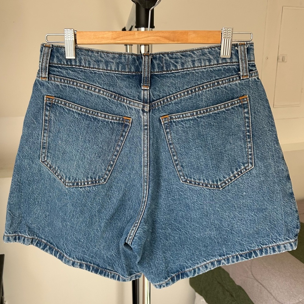 Abercrombie & Fitch Pleated Loose Jean Short High Rise Women’s 27 4 - Picture 2 of 6